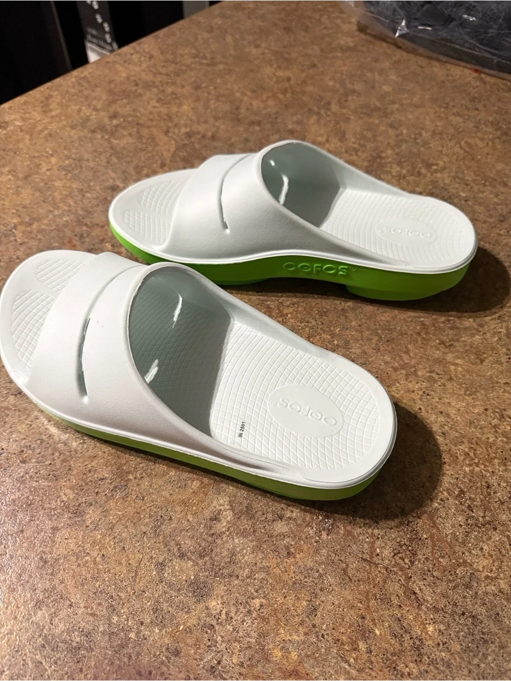 OOFOS White and Lime Green Comfort Slide Sandals